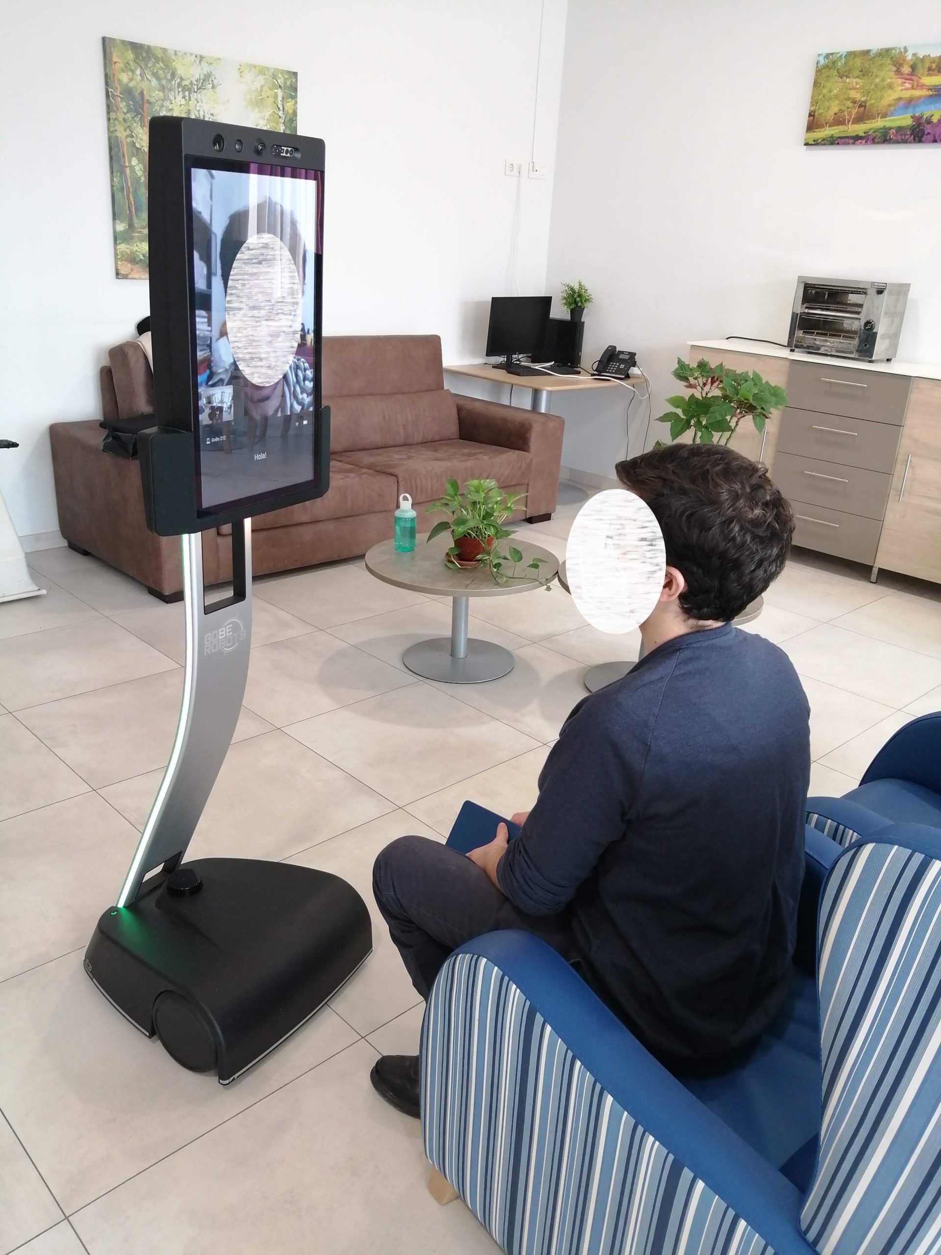 Collecting data in Málaga: Testing mobile telepresence robots in a nursing home